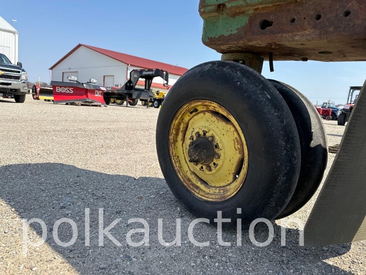 john-deere-60-image-5