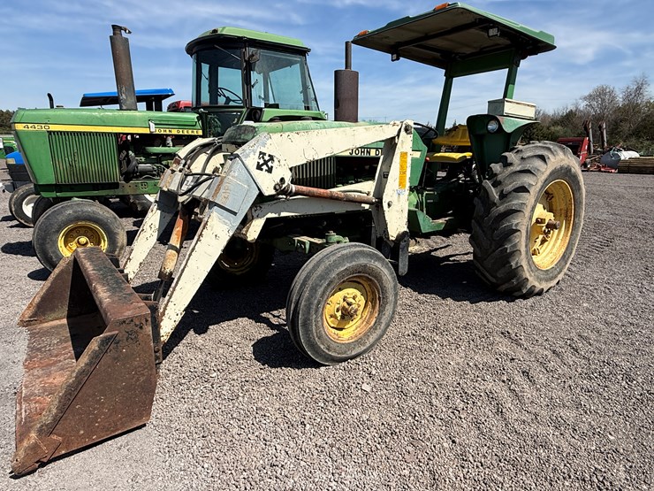 john-deere-2440-image-1