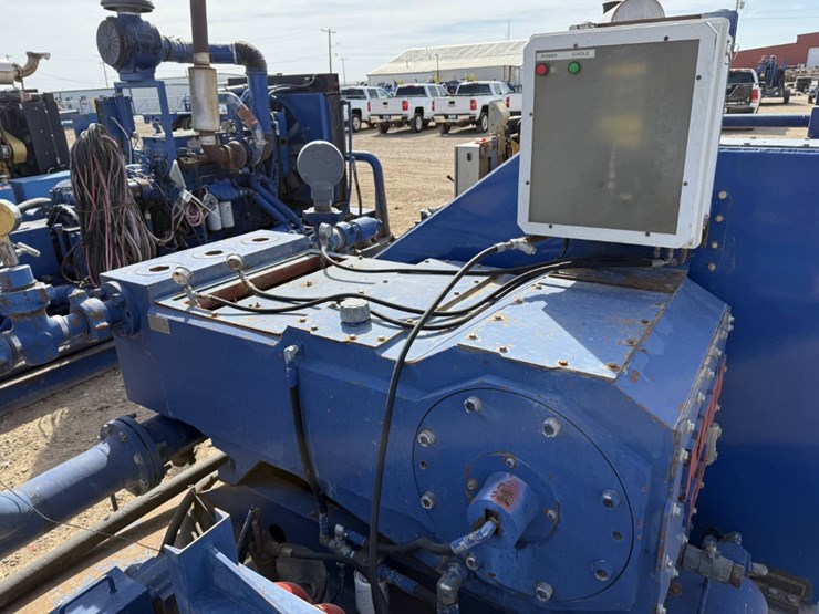 2018-caterpillar-c18-image-12