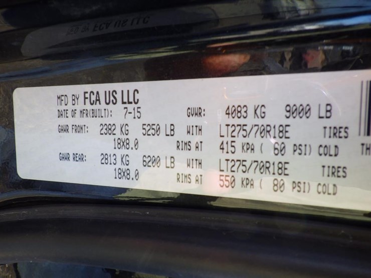 2015-dodge-2500-image-16