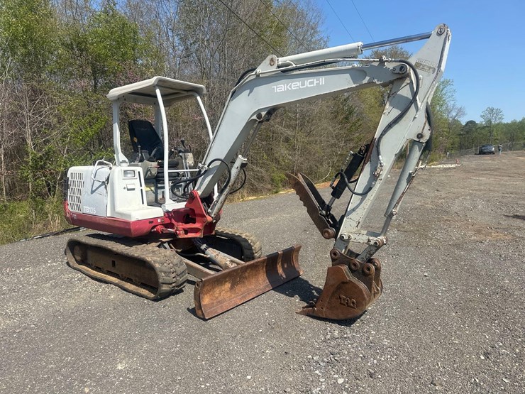 2007-takeuchi-tb135-image-4