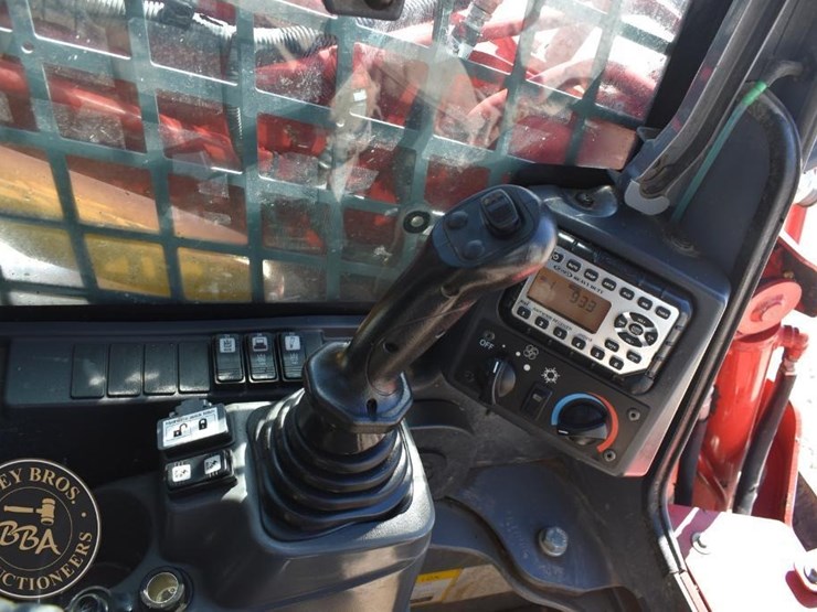 2020-takeuchi-tl8r2-image-46