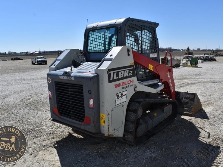 2020-takeuchi-tl8r2-image-9