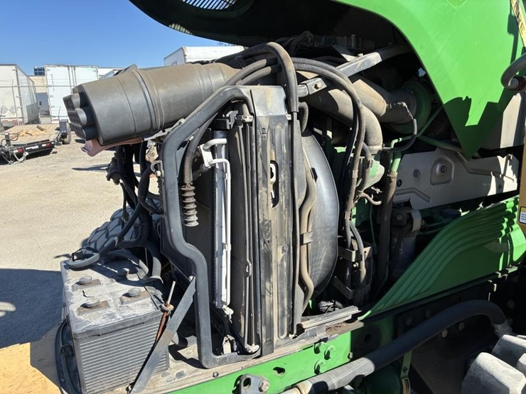 2005-john-deere-7130-image-29
