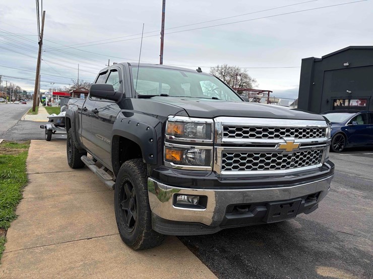 2014-chevrolet-silverado-1500-lt-image-3