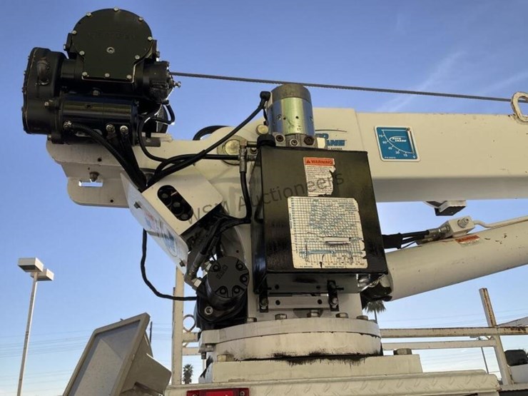 2008-ford-f650-image-11