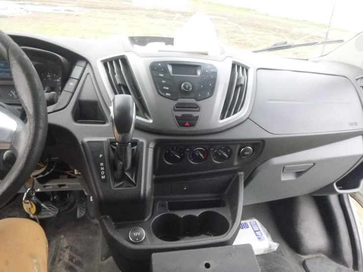 2017-ford-transit-image-9