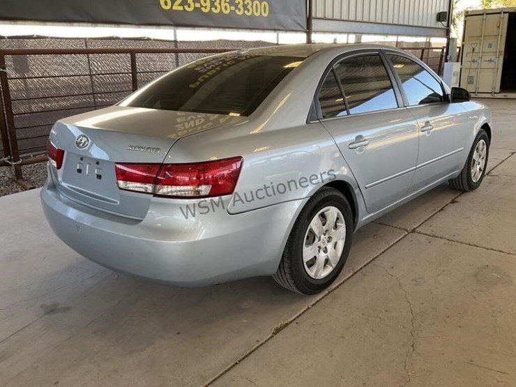 2008-hyundai-sonata-gls-sdn-image-7