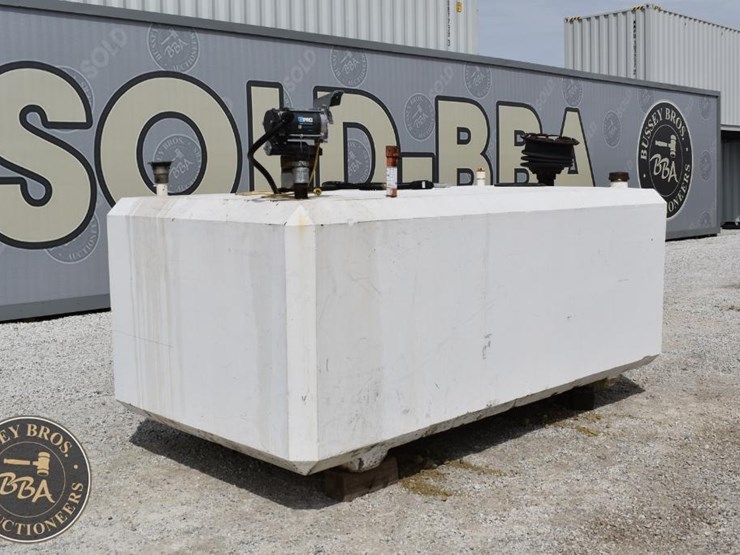 fuel-tank-concrete-42675-image-2