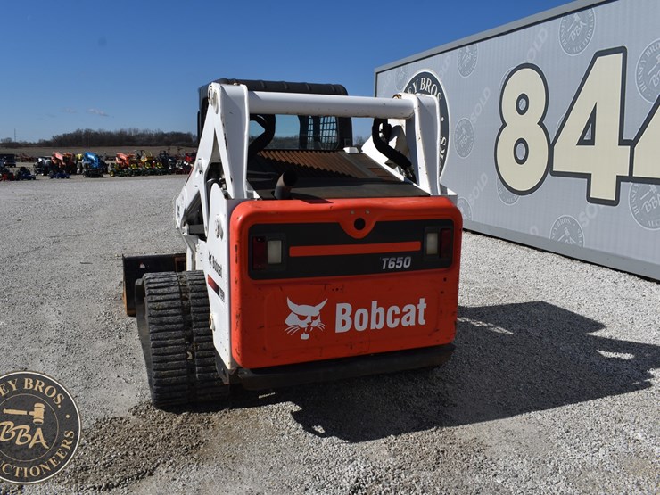 2016-bobcat-t650-image-13