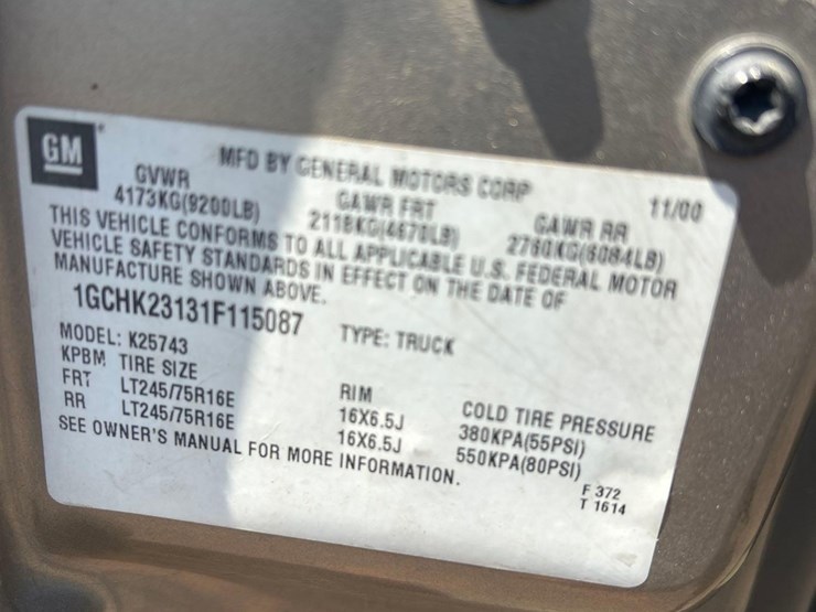 2001-chevrolet-2500hd-image-47