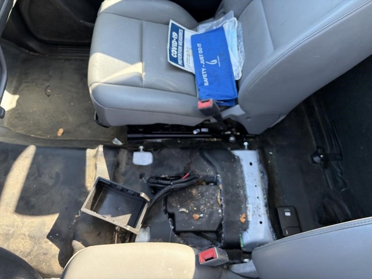 2016-chevrolet-2500-image-14