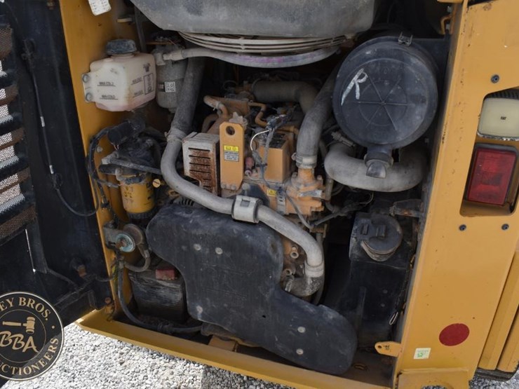 2023-caterpillar-259d3-image-41