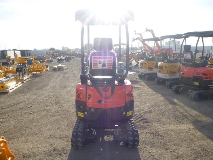 2025-tpm-20k-hydraulic-excavator-image-8