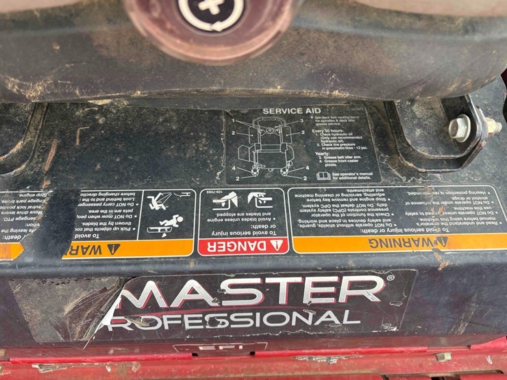 toro-6000-series-master-zero-turn-mower-image-9