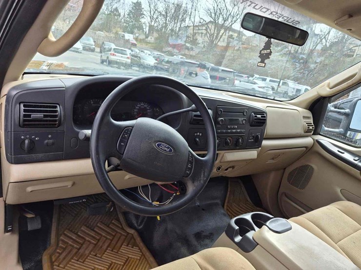 2007-ford-f550-image-15