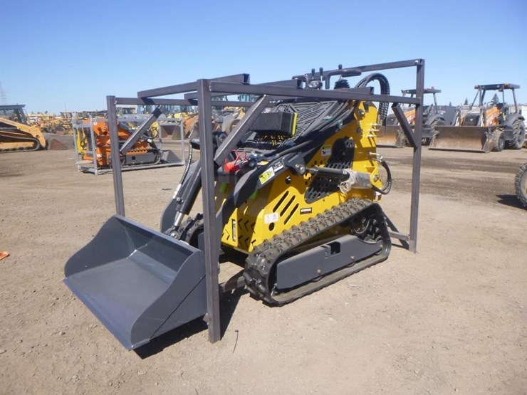 sdlanch-sdll60-skid-steer-track-loader-image-1