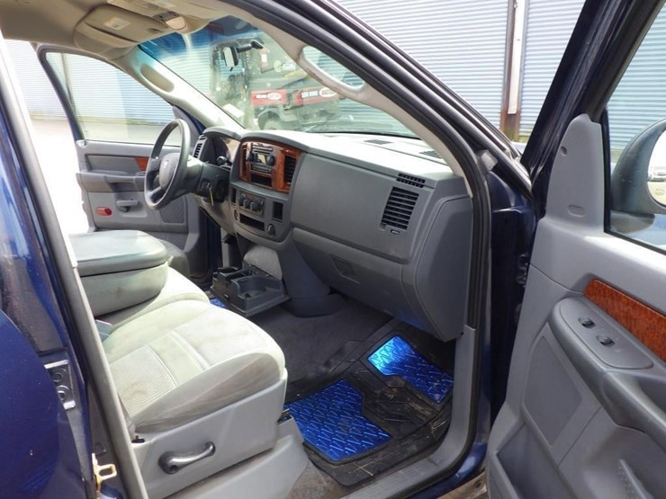 2005-dodge-ram-1500-image-6