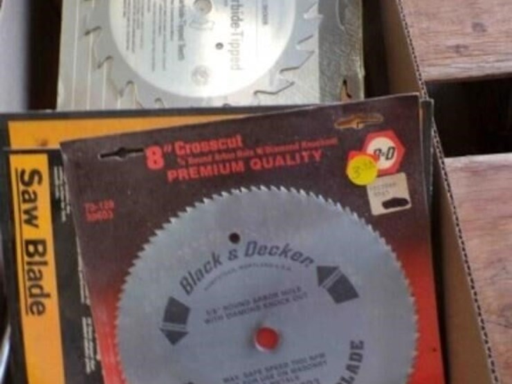 box-of-drill-bits,-saw-blades,-etc.-image-1