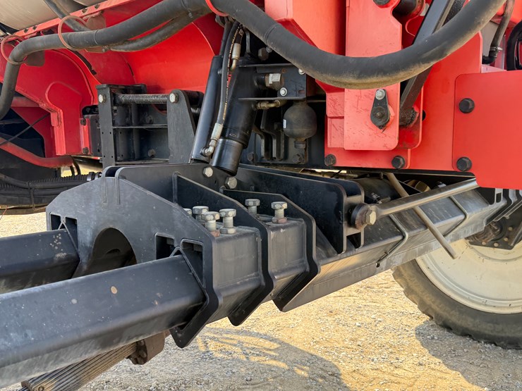 2011-apache-as1020-image-38