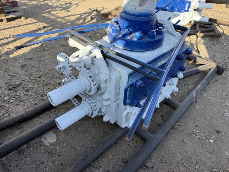 7-1/16-townsend-3m-2-7/8-dbl-manual-blowout-preventer,-charted-image-4