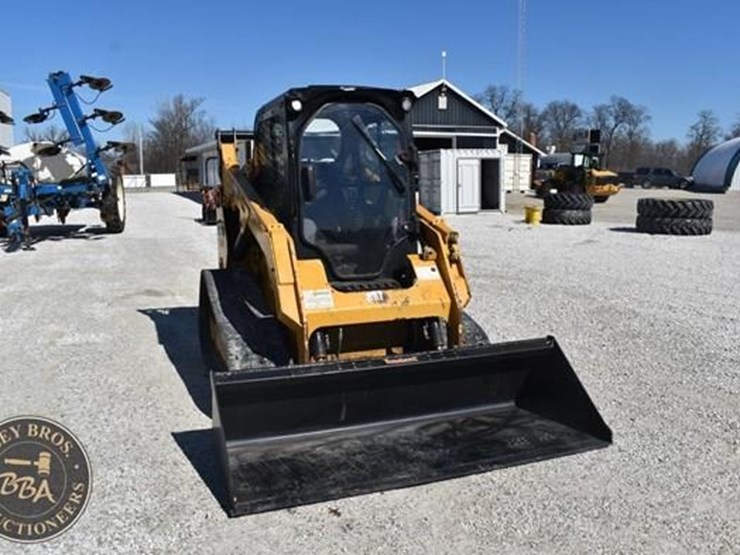 2023-caterpillar-259d3-image-23