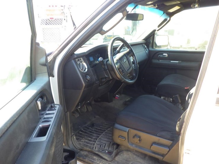 2015-ford-expedition-image-5