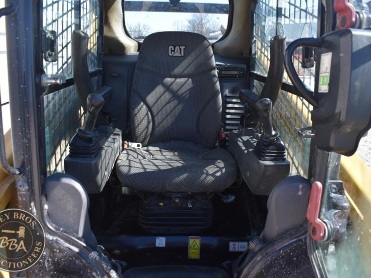 2023-caterpillar-259d3-image-52