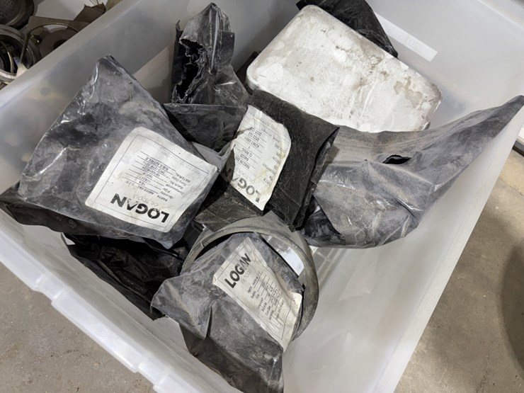 shelving-unit-w/-(unused)-xk-90-&-logan-swivel-parts,-stabbing-guides,-kelly-valve-kits,-guages,-etc-image-14