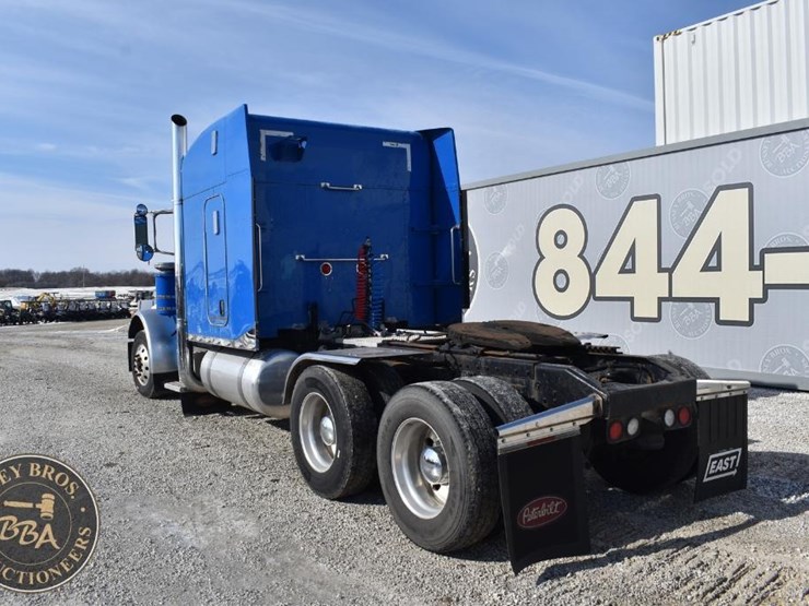 2007-peterbilt-379-image-7