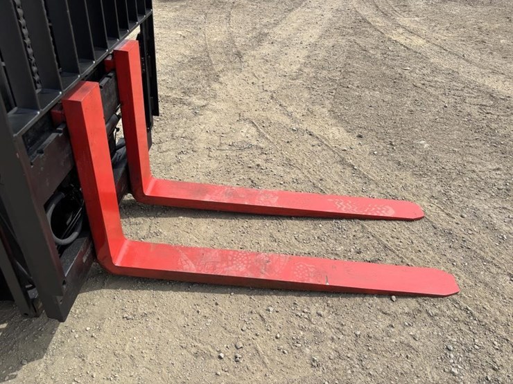 2013-toyota-8fgcu32-image-10