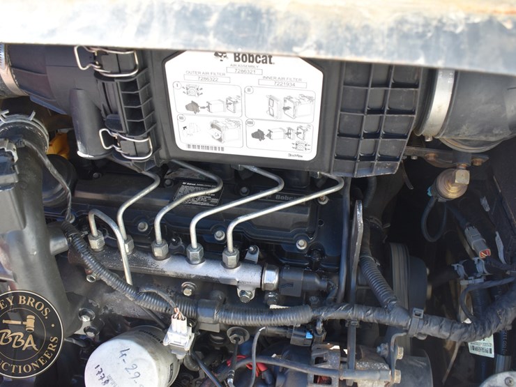 2016-bobcat-t650-image-49