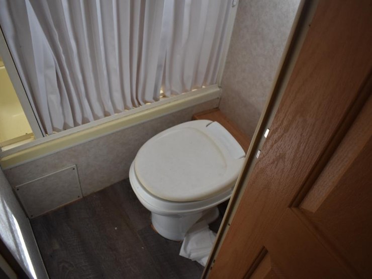 2008-forest-river-rockwood-8318ss-42661-image-26