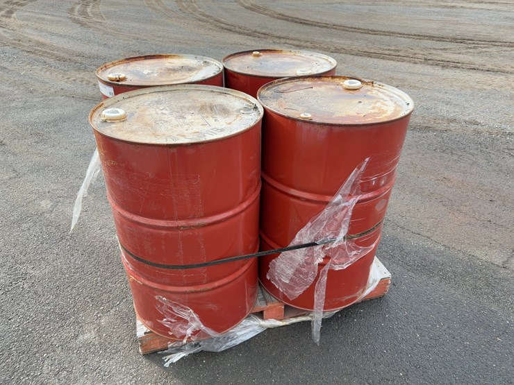 (4)-barrels-of-hydurance-aw-nz-32-hydraulic-oil-image-3
