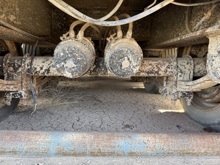 gardner-denver-pa8y-10k-wp-triplex-wel-service-pump-p/b-caterpillar-3408dita-mtd-on-1998-atoka-3-axl-image-21