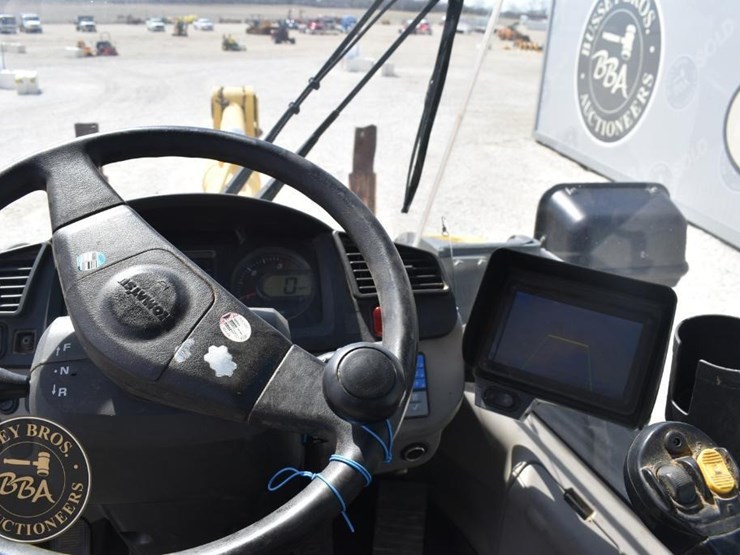 2019-komatsu-wa320-8-image-52