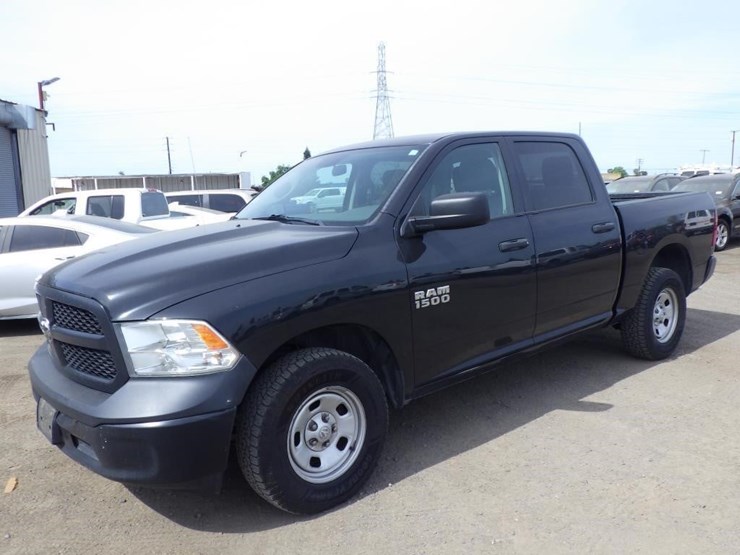 2017-dodge-1500-image-1