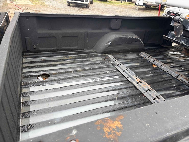 2003-chevrolet-silverado-2500-image-4