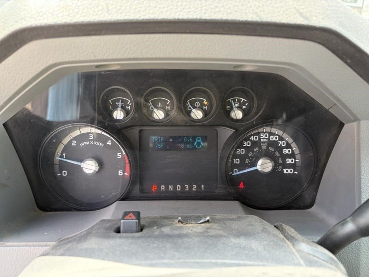 2012-ford-f550-xlt-sd-image-13