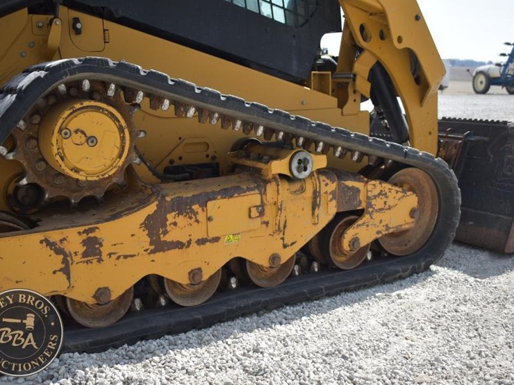 2023-caterpillar-259d3-image-36