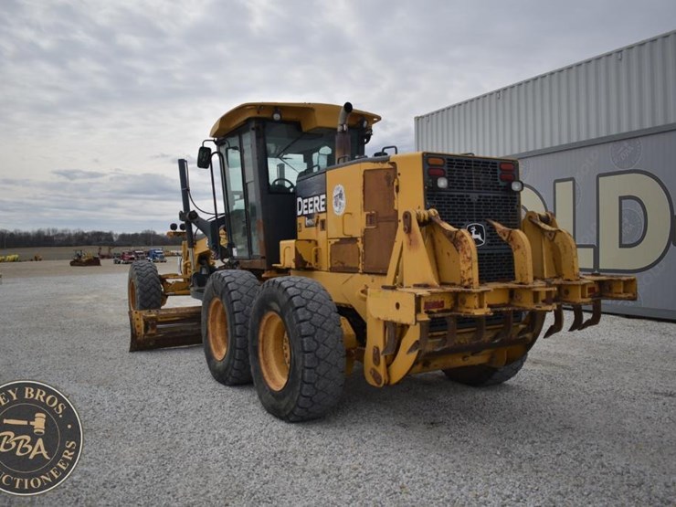 2007-deere-672d-image-11