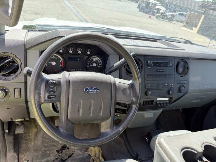 2012-ford-f450-image-11