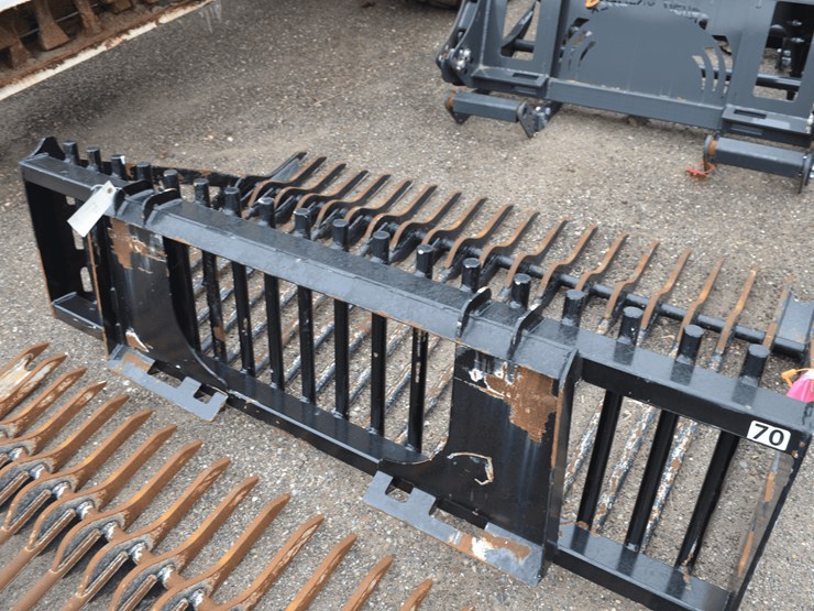 hla-stone-fork-image-3