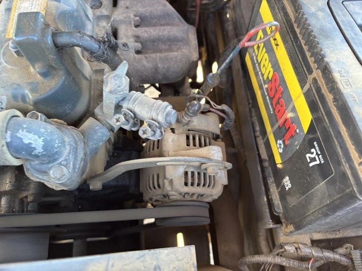 1999-kubota-r520-image-39