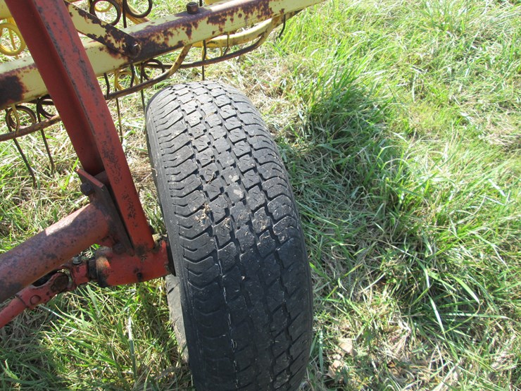 new-holland-256-image-9