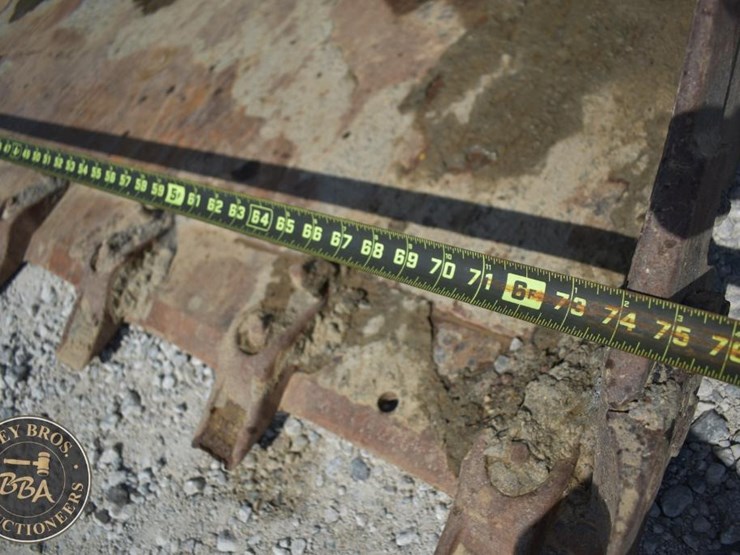 2023-caterpillar-259d3-image-19