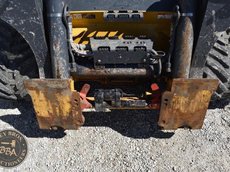 2019-deere-333g-image-36