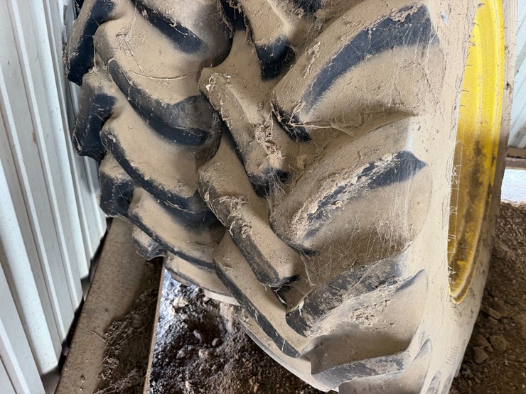 #40293-•-480/70r34-tires,-21"-wheel-spacers-and-weights-image-6