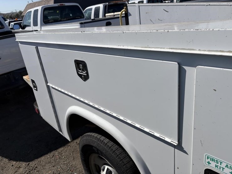 2016-chevrolet-2500-image-27