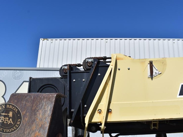 2015-jlg-g10-55a-image-34